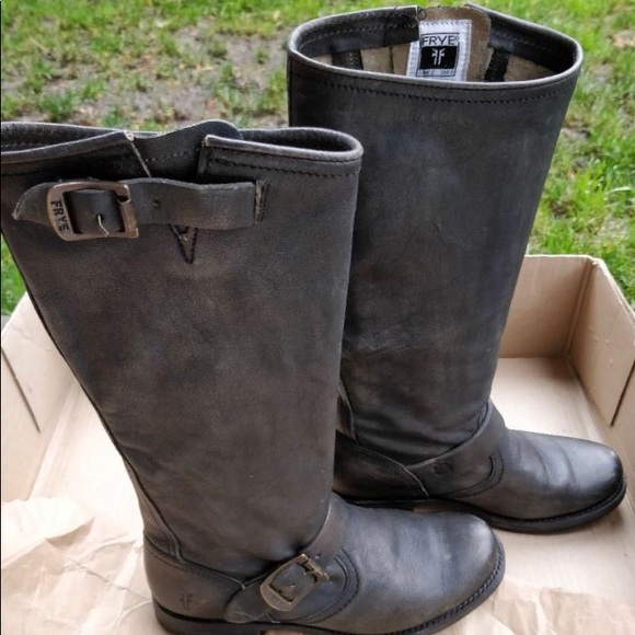 Frye Veronica slouch boot in antique black - Picture 7 of 8